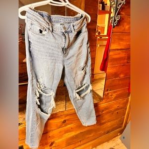American eagle mom jeans